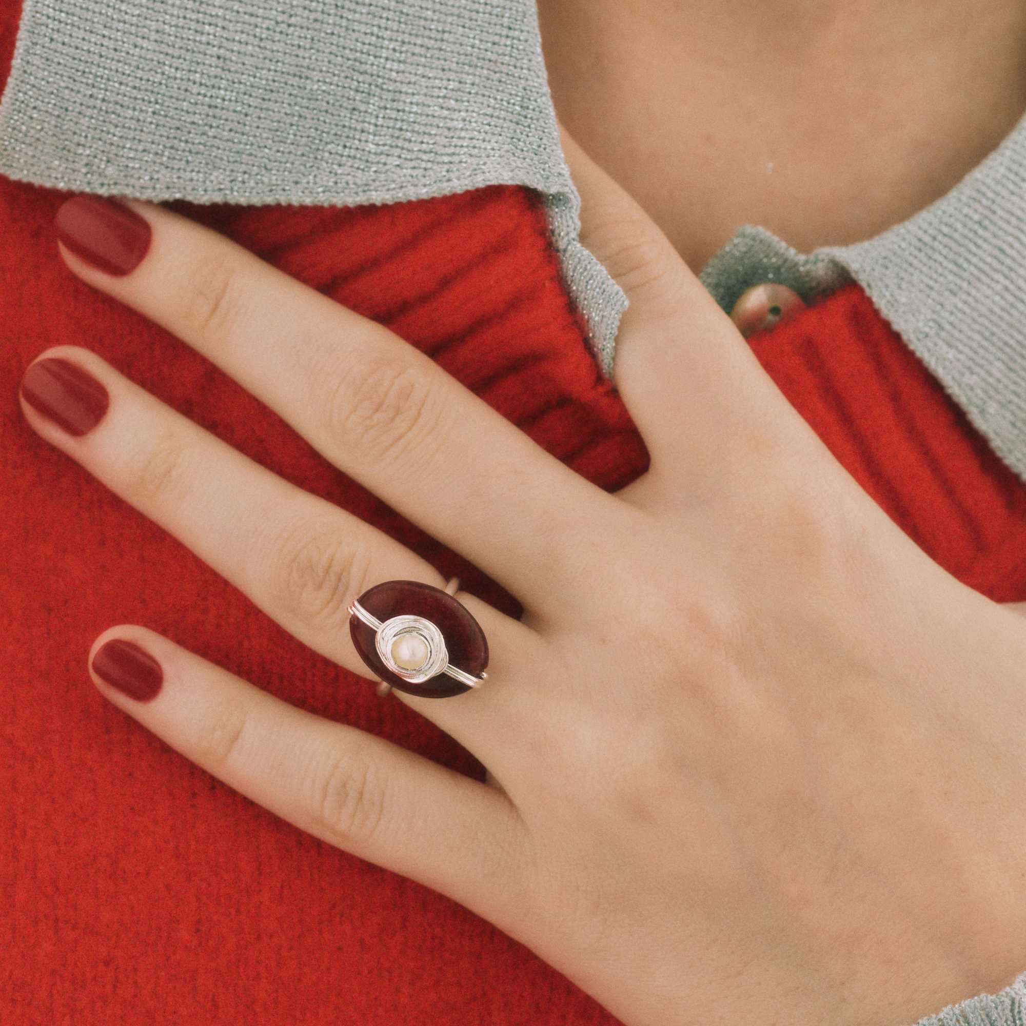 Anel Ciclo Prata Ajustável com Jade Rubi