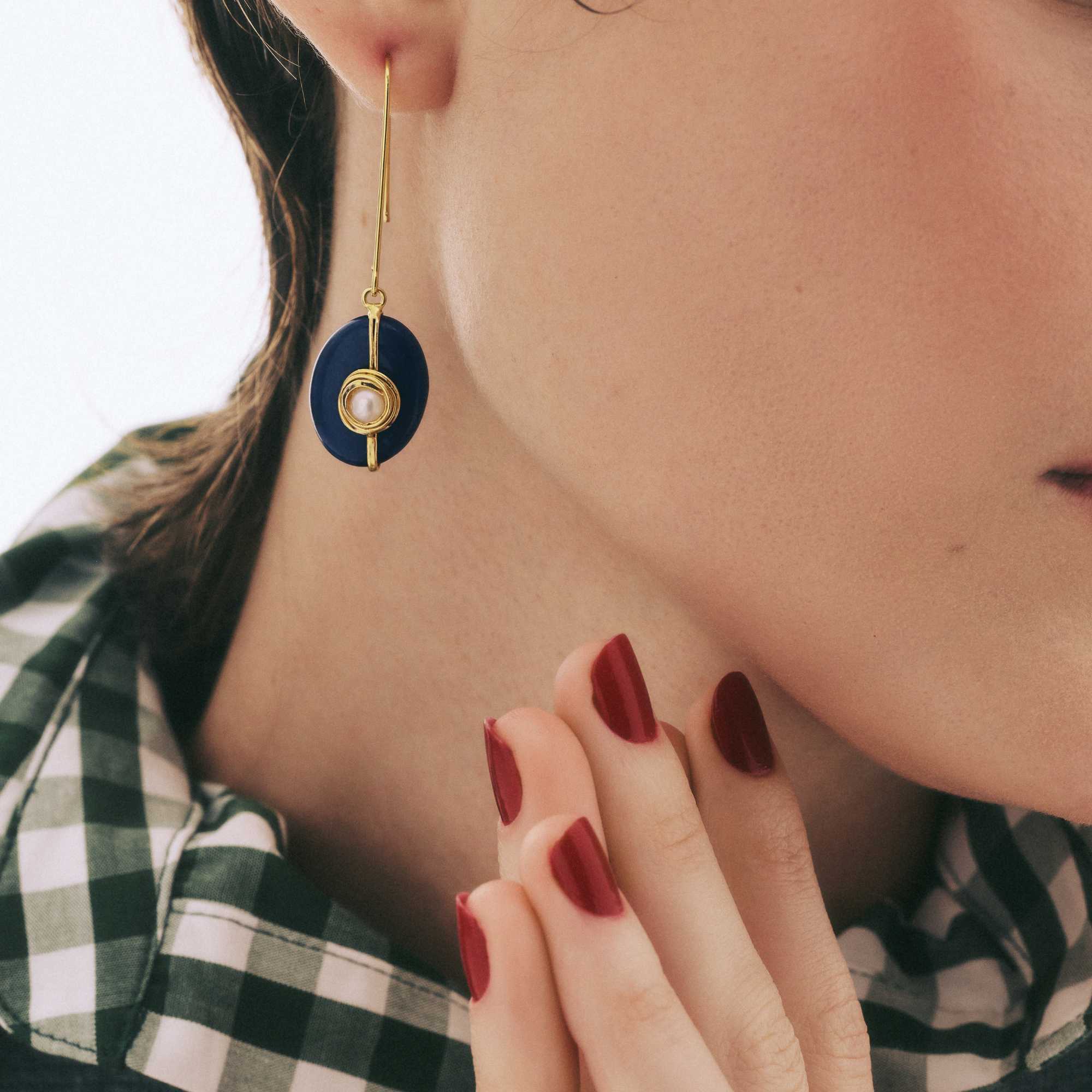 Brinco Pendente Ciclo Ouro de Jade Safira