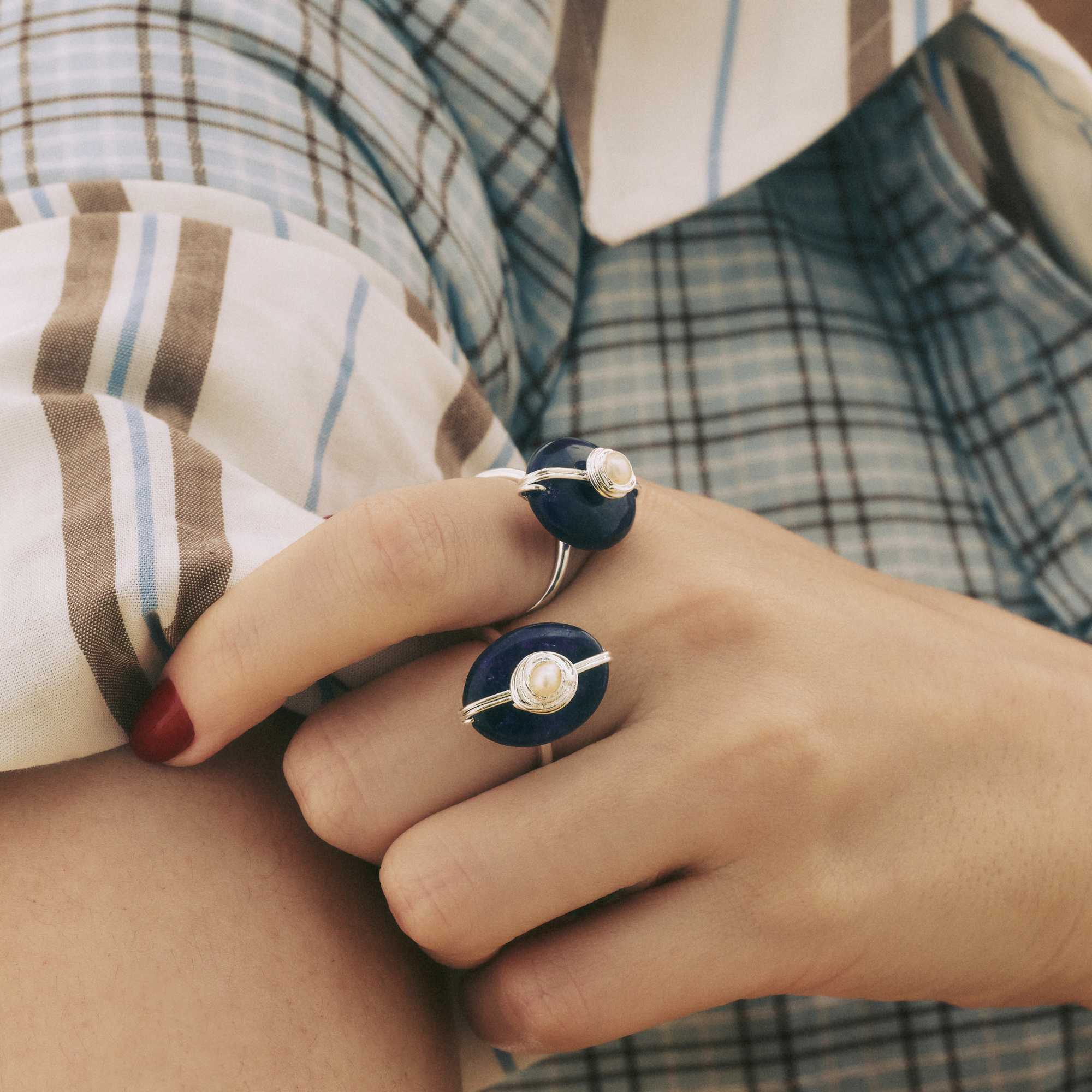 Anel Ciclo Prata Ajustável com Jade Safira