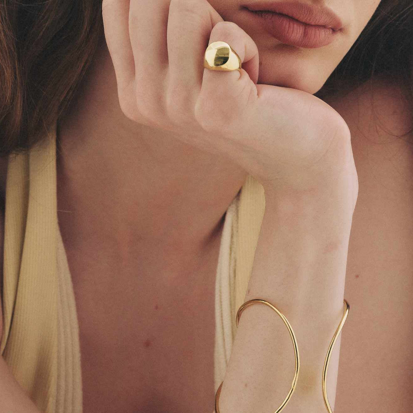 Anel Gusto Sinete Ouro Ajustável