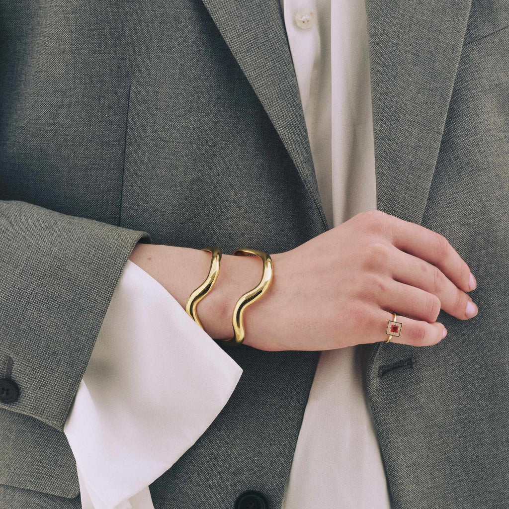 Anel Vera Ouro Ajustável com Vidro Rubi