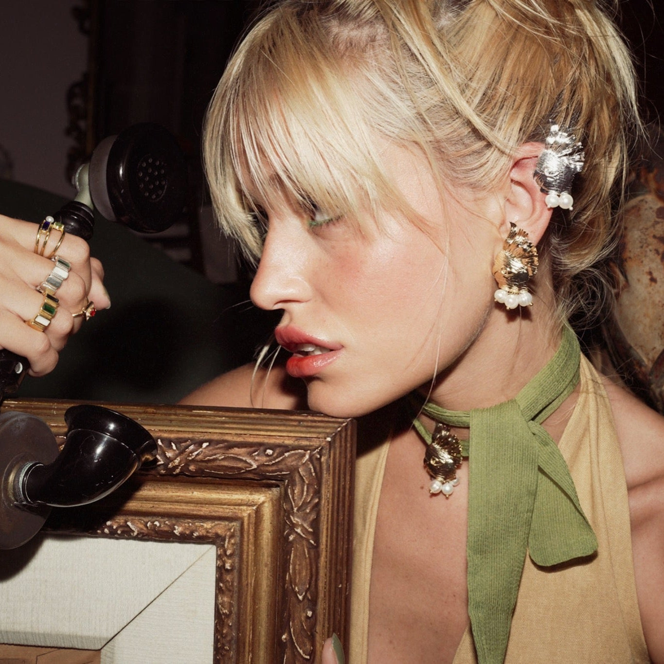 Brinco Cacatua Suzi Ouro