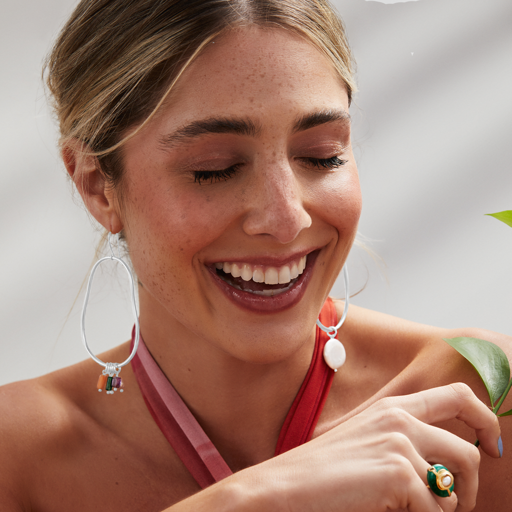 Brinco Noz Prata com Pedras Naturais