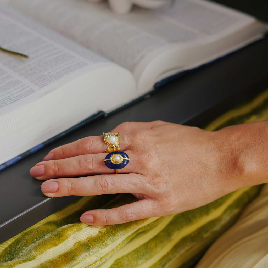 Anel Ciclo Ouro Ajustável com Jade Safira