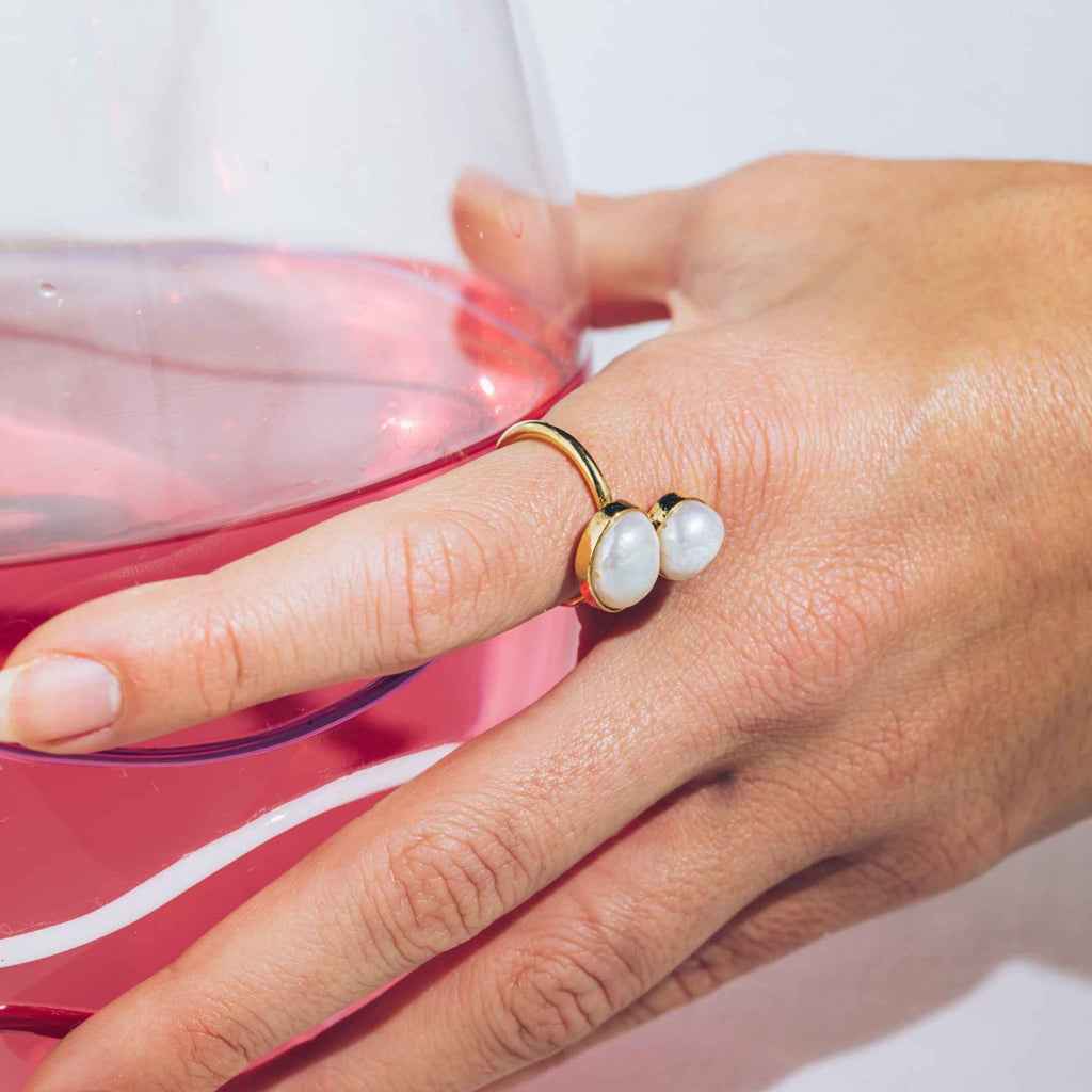 Anel Sagú Ouro Ajustável com Pérolas