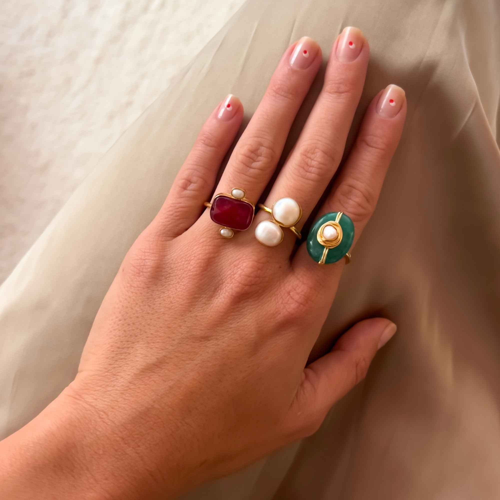 Anel Sagú Ouro Ajustável com Pérolas