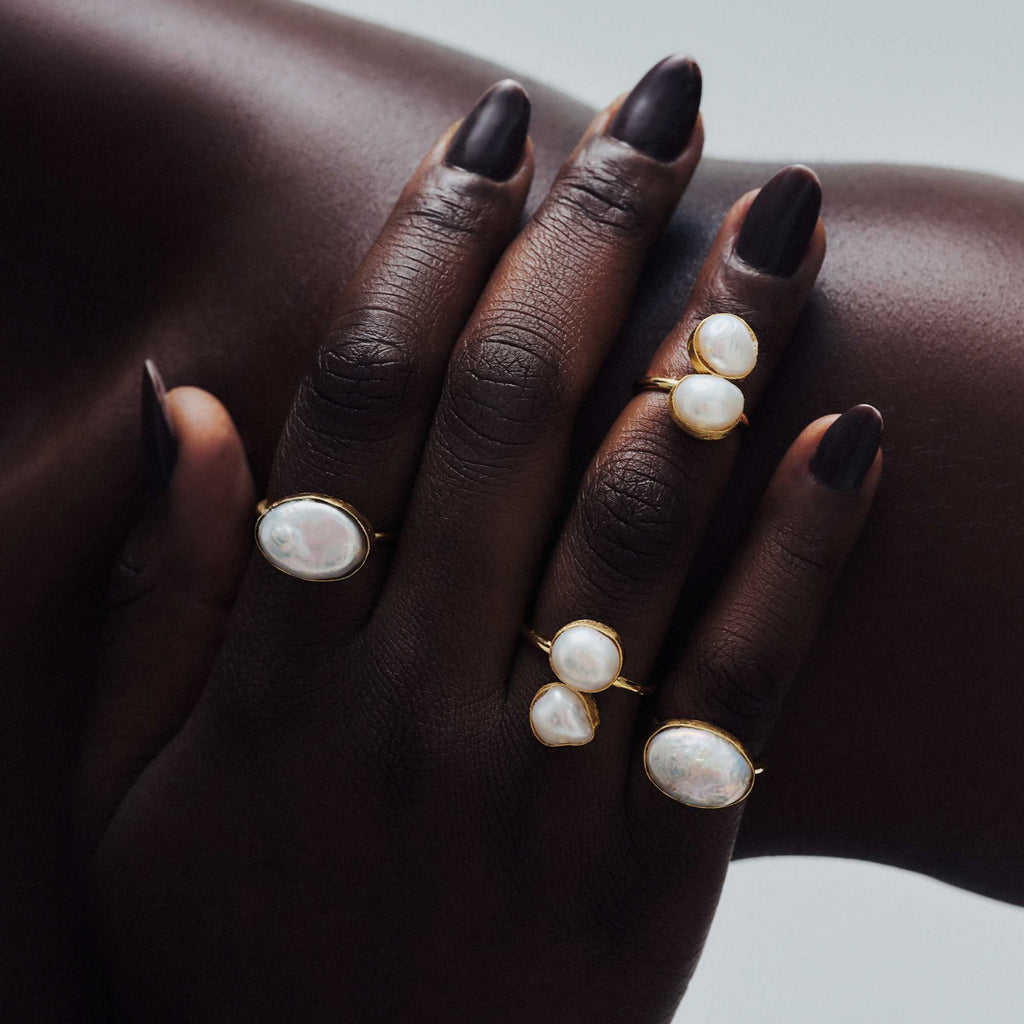 Anel Sagú Ouro Ajustável com Pérolas