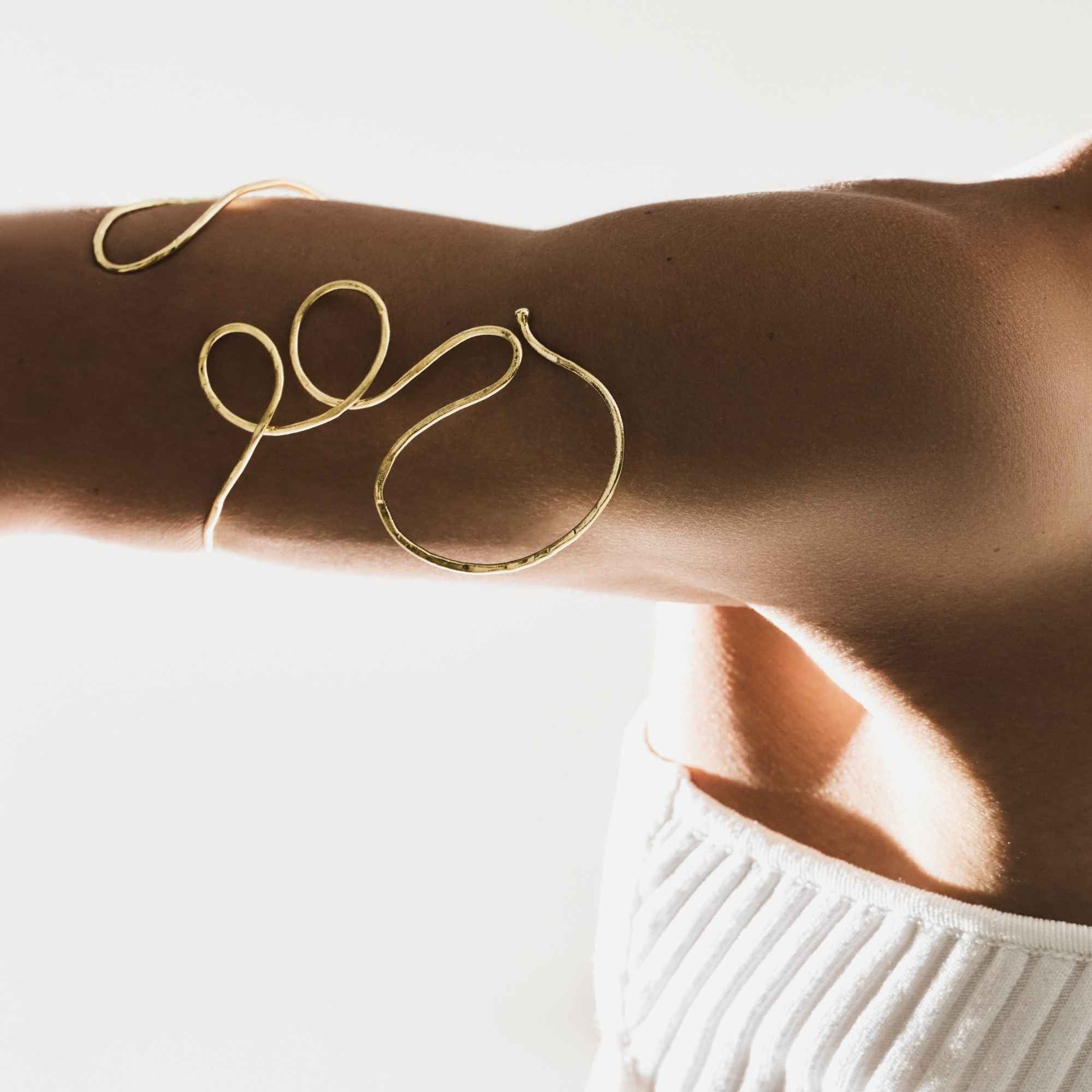 Bracelete Giro Ouro Ajustável