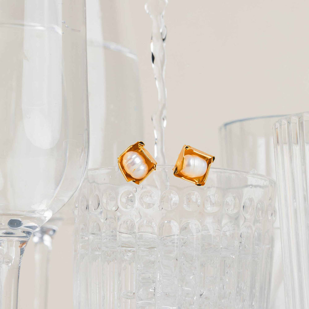 Brinco Madre Ouro com Pérolas
