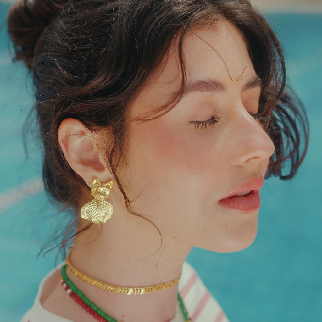 Brinco Gata Mia Ouro