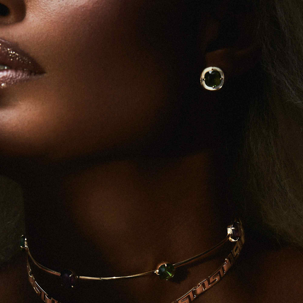 Brinco Vera Ouro com Vidro Esmeralda