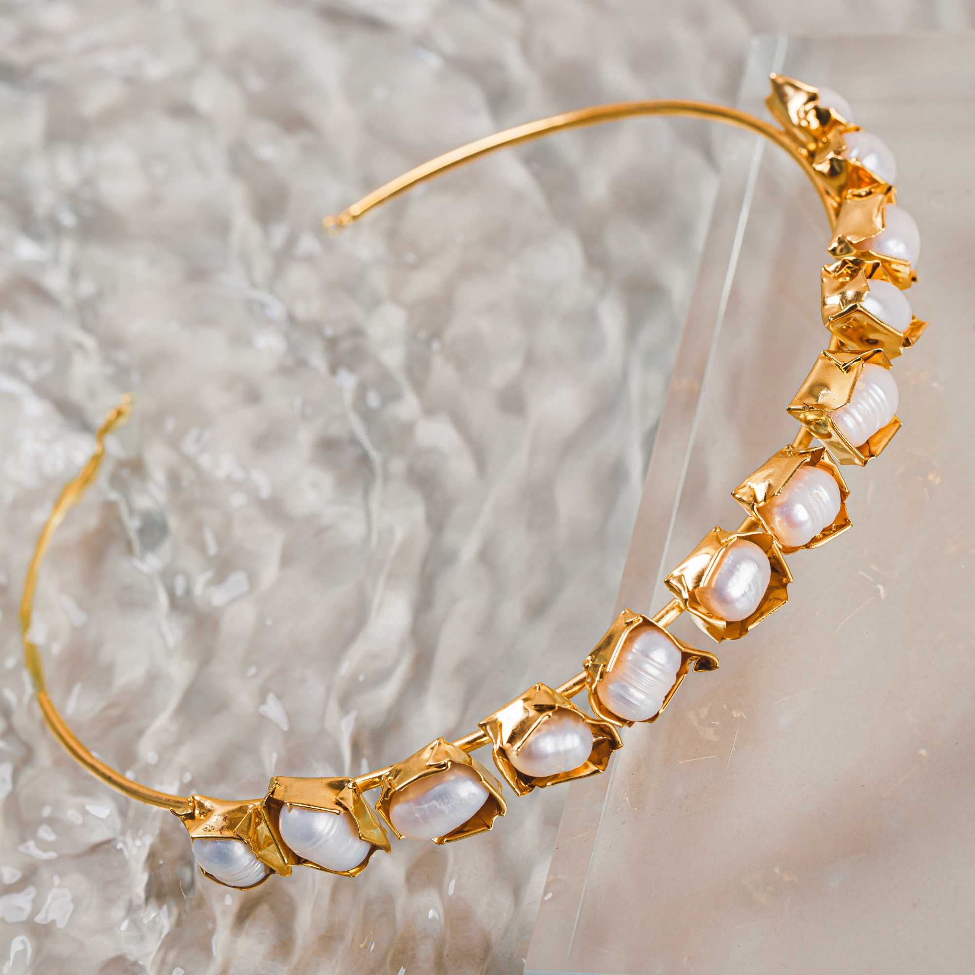 Gargantilha Madre Ouro com Pérolas